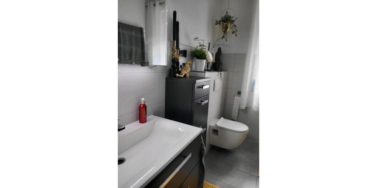Mehrfamilienhaus, Wohnhaus Sassenburg - 8 Zimmer, 183 m&sup2;, 480.000&euro; | Angebot:27055901