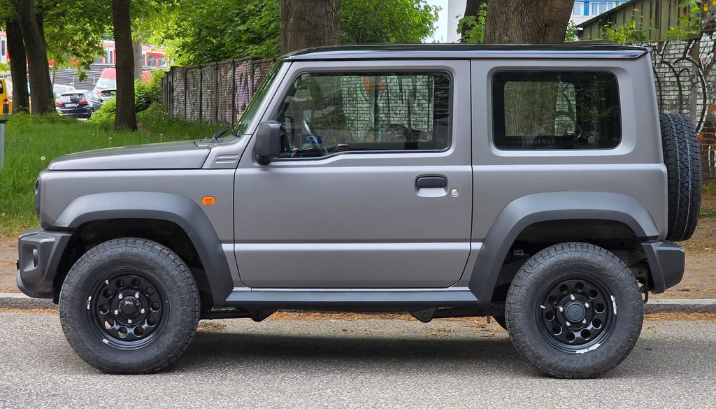 Suzuki Jimny 55.942 km 25.900 &euro; Hamburg 20357