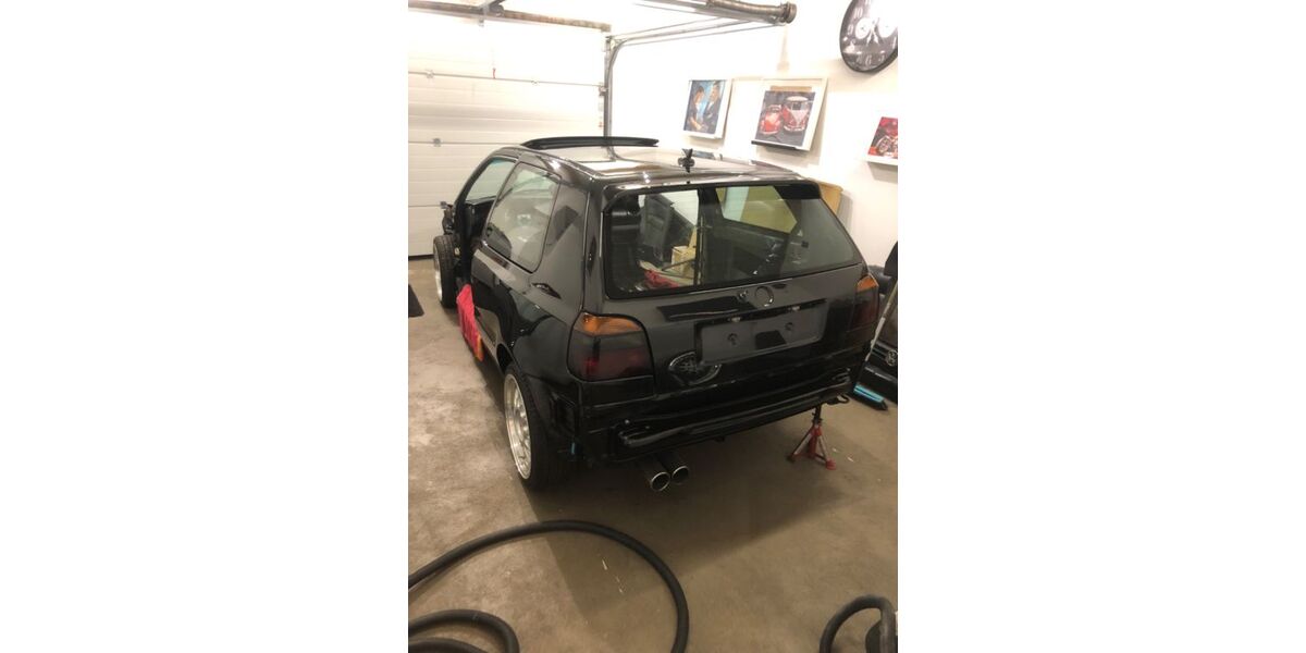 VW Golf 200.000 km 9.999 &euro; Westoverledingen 26810