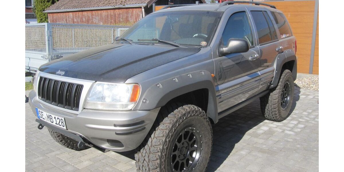 Jeep Grand Cherokee 150.000 km 6.000 &euro; Bad Segeberg 23795