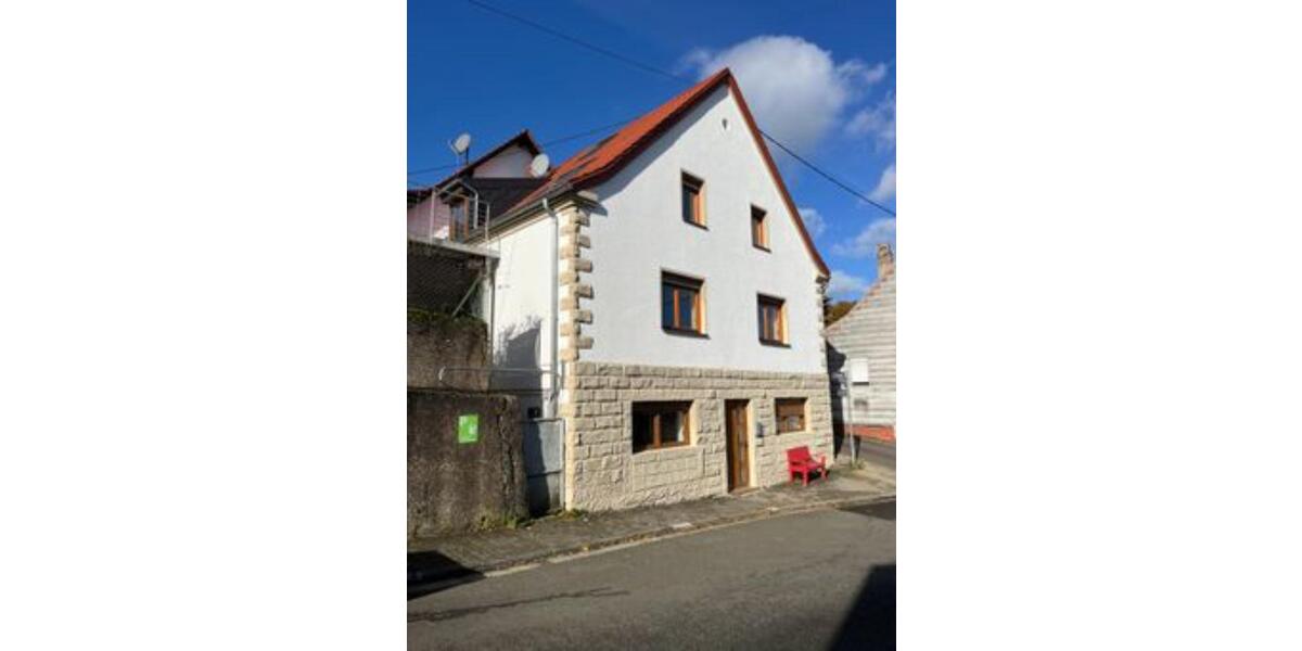 Dachgeschoßwohnung Saarbrücken Brebach-Fechingen - 3 Zimmer, 70 m&sup2;, 149.000&euro; | Angebot:25256842