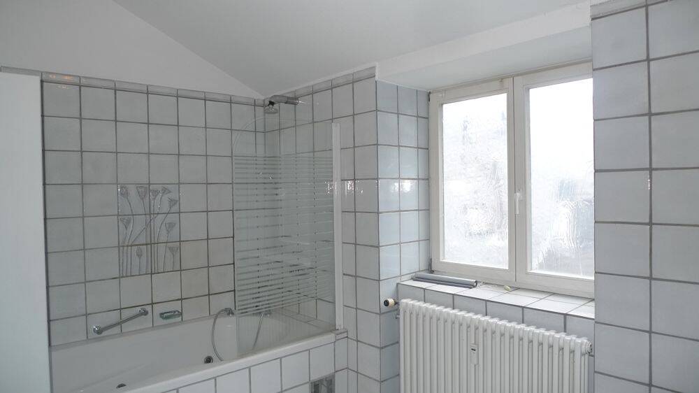 Etagenwohnung Trier Innenstadt - 4 Zimmer, 166 m&sup2;, 1.350&euro; | Angebot:26887574