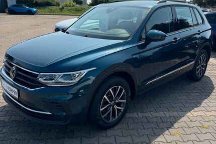 VW Tiguan 70.179 km 25.590 &euro; Sömmerda 99610