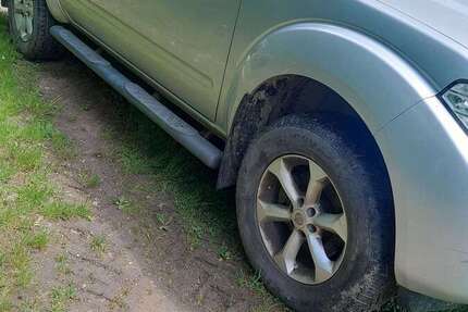 Nissan Navara 127.000 km 8.600 &euro; Attenhofen 84091