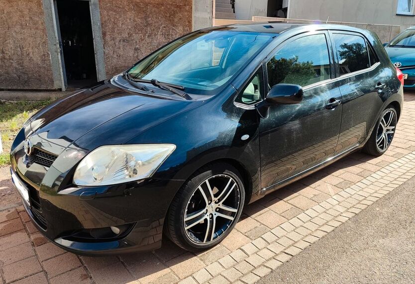 Toyota Auris 194.000 km 3.800 € Völklingen 66333