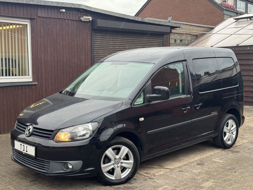 VW Caddy 194.000 km 8.950 € Duisburg 47179