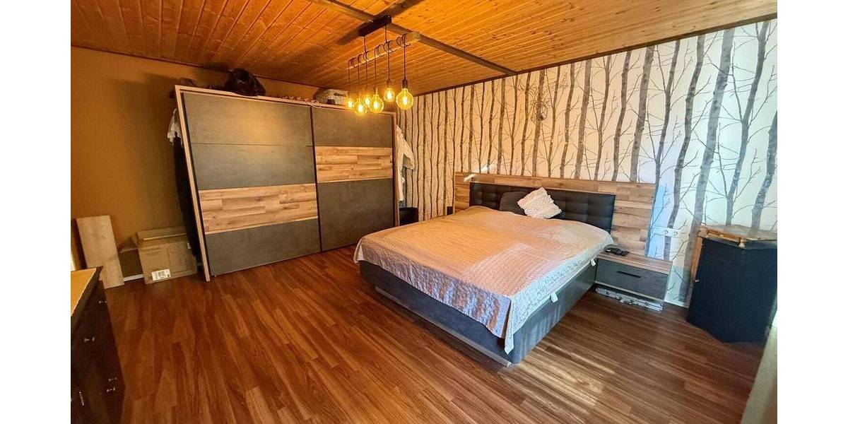 Doppelhaushälfte Uffenheim - 6 Zimmer, 184 m&sup2;, 275.000&euro; | Angebot:26486442