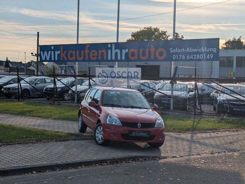 Renault Clio 202.000 km 2.499 € Kempen 47906