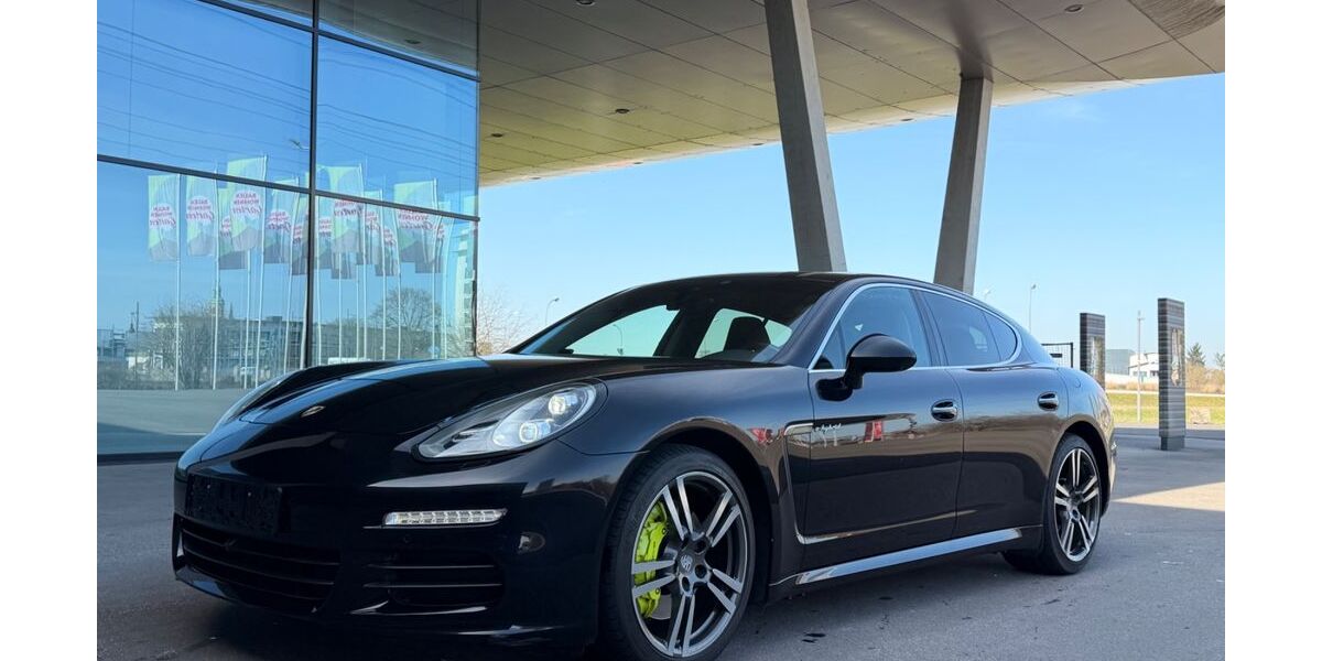 Porsche Panamera 102.000 km 41.000 &euro; Offenburg 77654