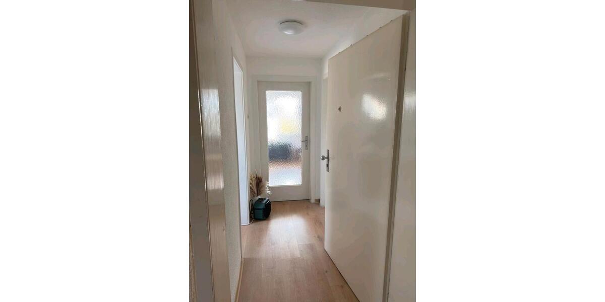 Dachgeschoßwohnung Backnang - 2 Zimmer, 32 m&sup2;, 570&euro; | Angebot:26288215