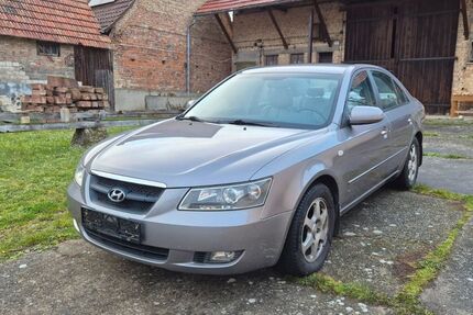 Hyundai SONATA 155.064 km 4.000 &euro; Niederotterbach 76889