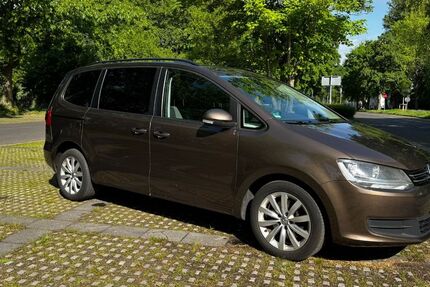 VW Sharan 237.465 km 7.999 &euro; Duisburg 47053