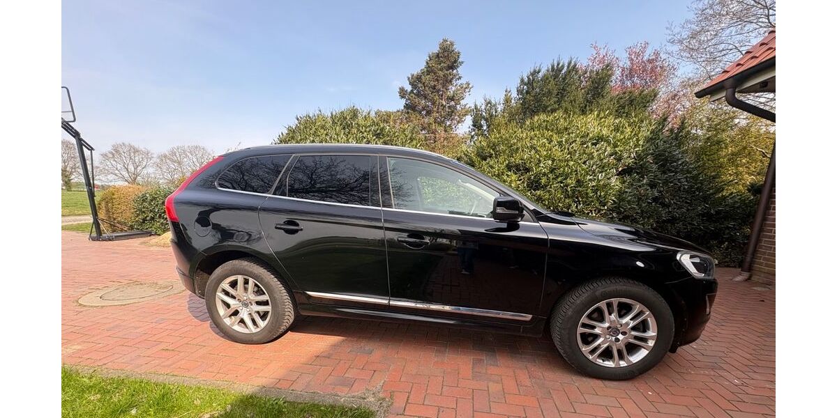 Volvo XC60 166.000 km 14.500 &euro; Nordleda 21765
