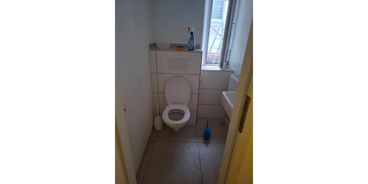 Etagenwohnung Weißenthurm - 2 Zimmer, 75 m&sup2;, 700&euro; | Angebot:26041428