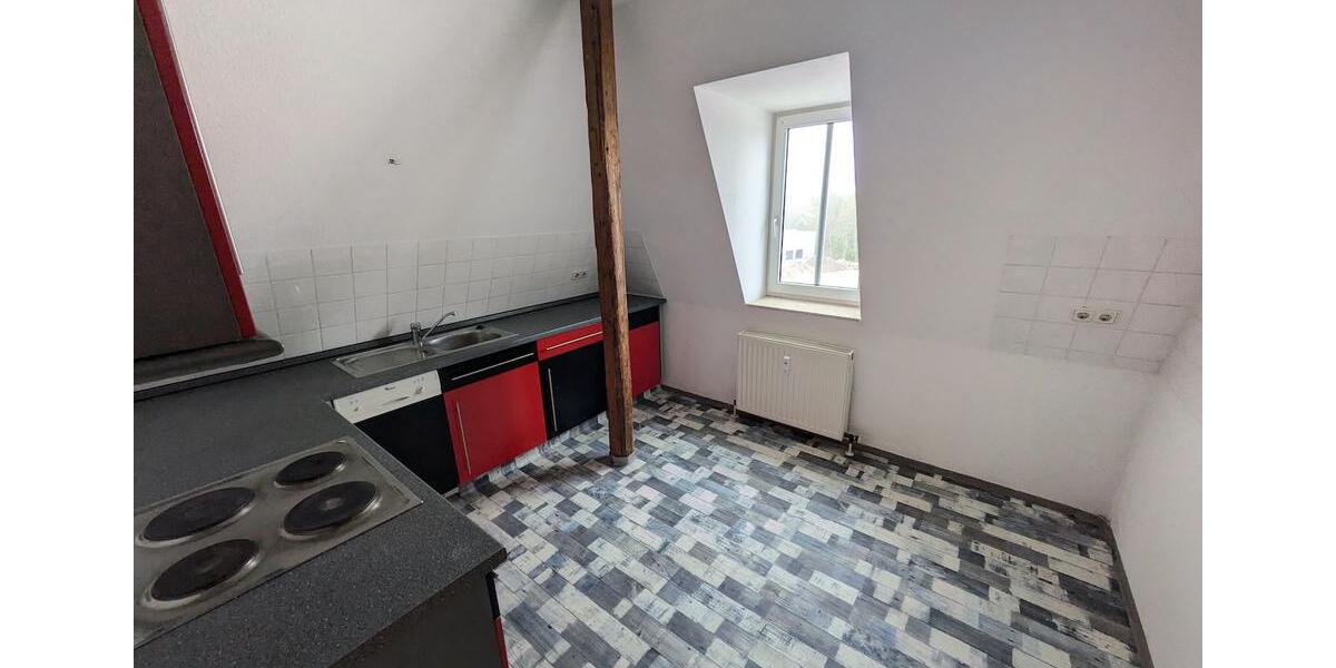 Dachgeschoßwohnung Zwickau - 2 Zimmer, 62 m&sup2;, 330&euro; | Angebot:26008188
