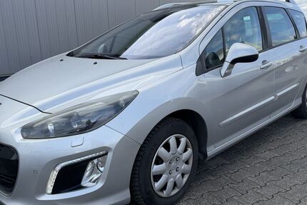 Peugeot 308 249.000 km 2.600 &euro; Warburg-Rimbeck 34414