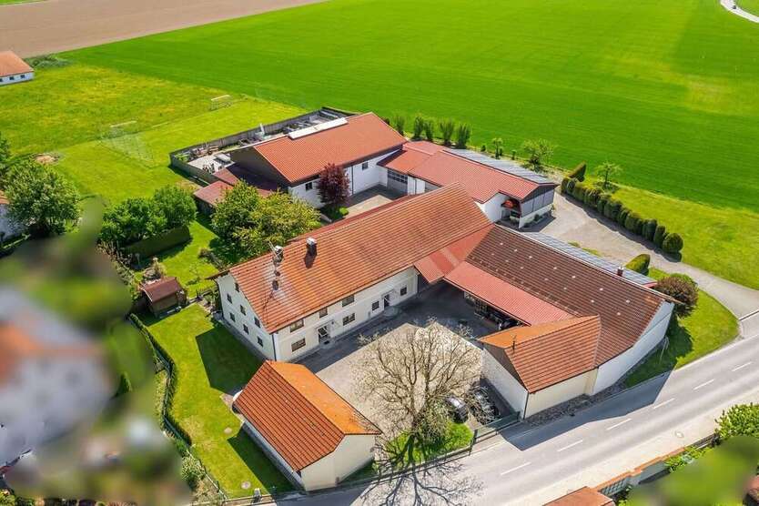 Haus zum Kaufen in Fraunberg Grucking 3.550.000 € 175 m²