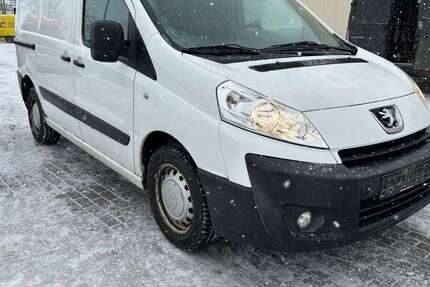 Peugeot Expert 220.000 km 2.350 &euro; Stäbelow 18198