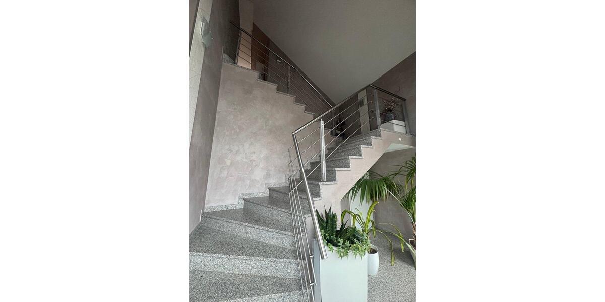 Einfamilienhaus Bad Salzungen Tiefenort - 8 Zimmer, 275 m&sup2;, 555.000&euro; | Angebot:26602244