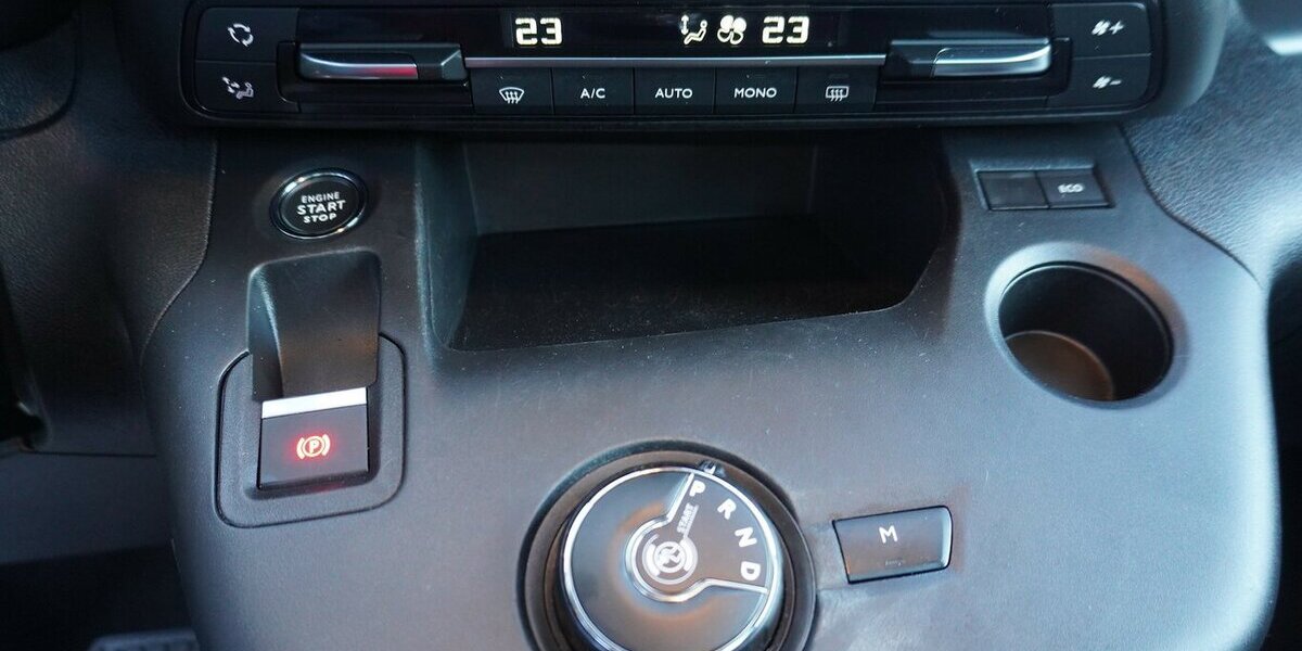 Fiat Doblo Kombi 1.5 130 AT / 10-Zoll Navi + AHK 39.814 km 23.503 &euro; Münchenbernsdorf 07589