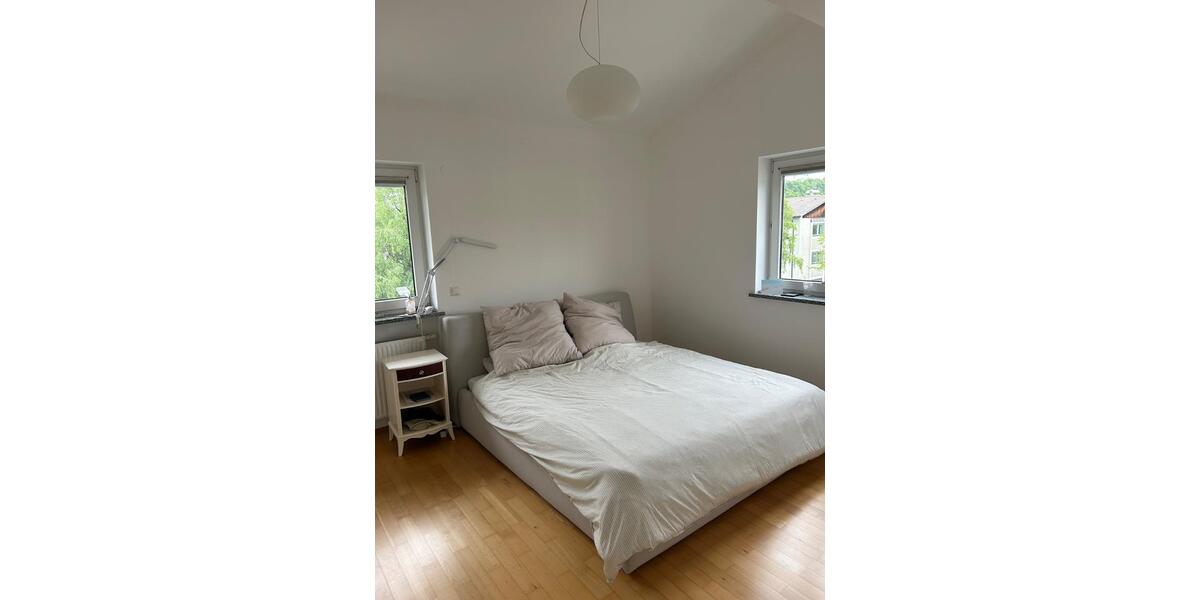 Etagenwohnung Bad Tölz - 2 Zimmer, 100 m&sup2;, 2.000&euro; | Angebot:26582338