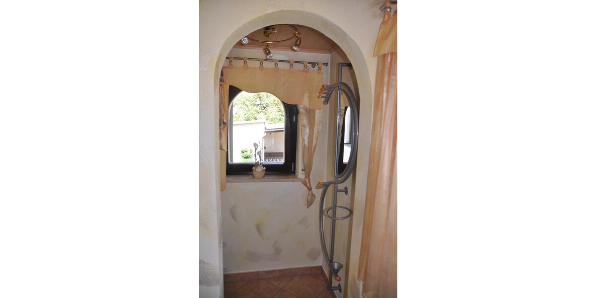 Wunderschönes, renoviertes Einfamilienhaus in Stadtrandlage 7 zimmer