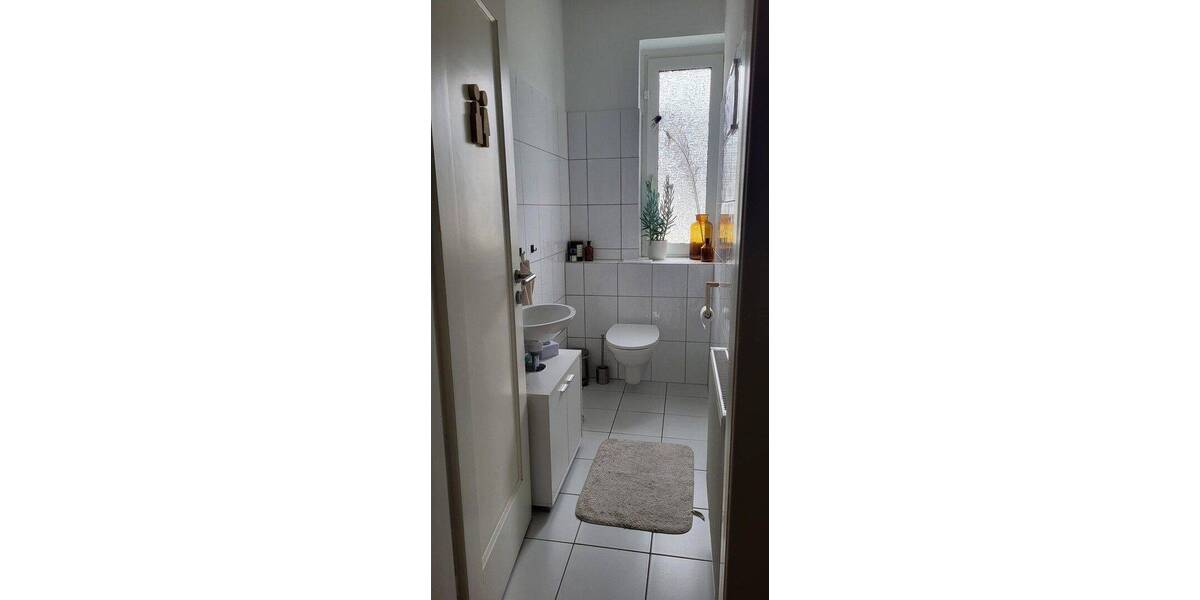 Etagenwohnung Bielefeld Innenstadt - 4 Zimmer, 100 m&sup2;, 1.150&euro; | Angebot:26829460