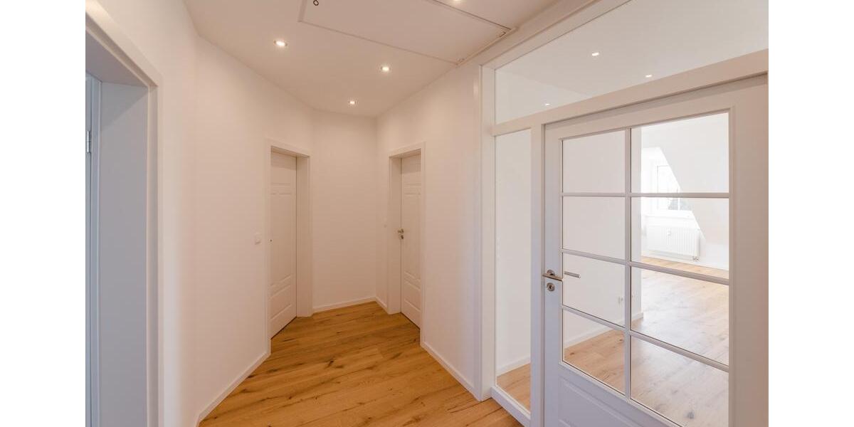 Dachgeschoßwohnung Bayreuth Meyernberg - 3 Zimmer, 69 m&sup2;, 229.000&euro; | Angebot:26834920