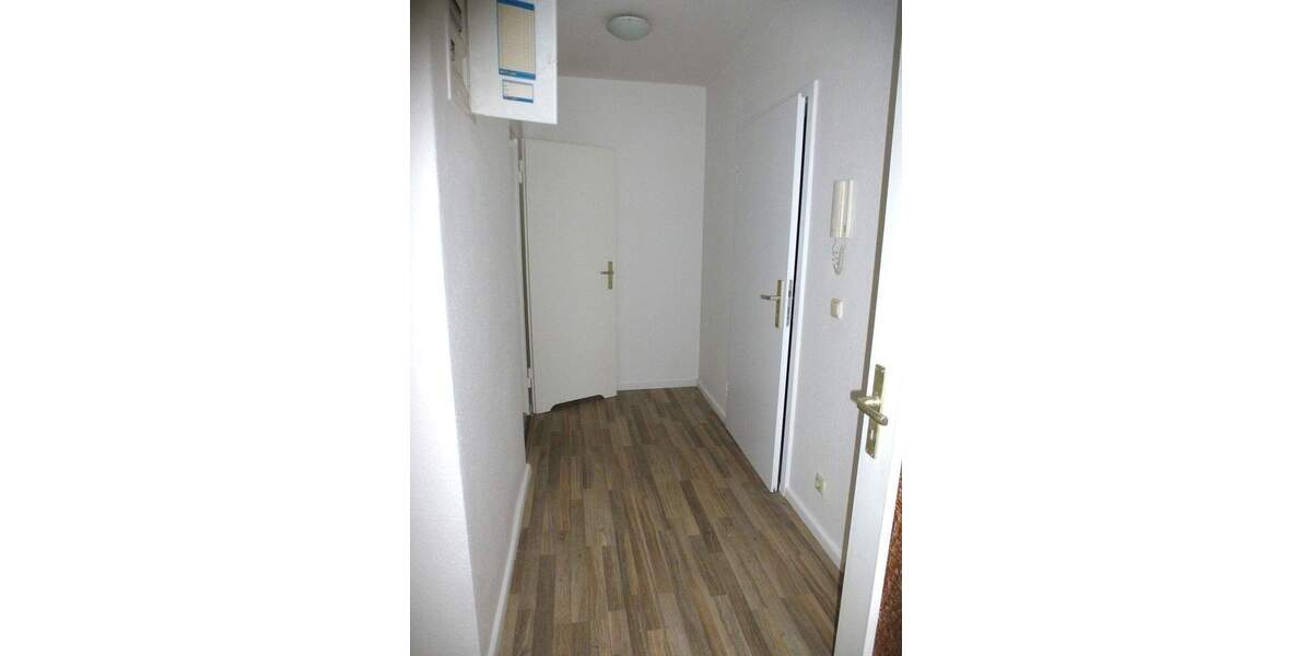 Etagenwohnung Chemnitz Lutherviertel - 3 Zimmer, 63 m&sup2;, 350&euro; | Angebot:26471025