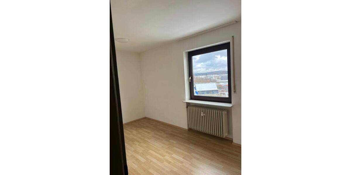 Etagenwohnung Marktredwitz - 3 Zimmer, 80 m&sup2;, 490&euro; | Angebot:26266154