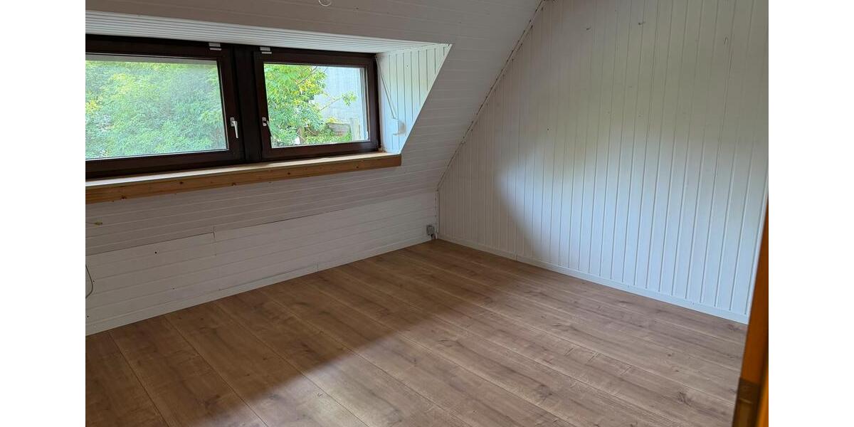 Einfamilienhaus Würzburg Heuchelhof - 4 Zimmer, 129 m&sup2;, 590.000&euro; | Angebot:26400192