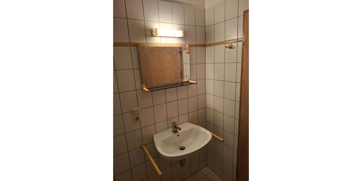 Erdgeschoßwohnung Bad Wildungen - 2 Zimmer, 53 m&sup2;, 345&euro; | Angebot:24976665