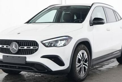 Mercedes-Benz GLA 180 8.300 km 35.210 &euro; Stralsund 18439