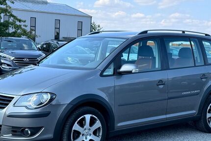 VW Touran 300.000 km 2.850 &euro; Düren 52351