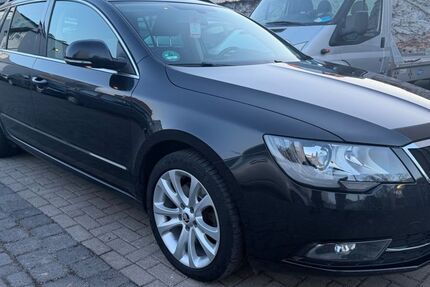 Skoda Superb 242.000 km 7.490 &euro; Magdeburg 39112