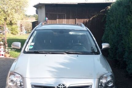 Toyota Avensis 221.000 km 2.600 &euro; Wustermark 14641
