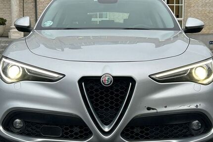 Alfa Romeo Stelvio 128.000 km 17.980 &euro; Dortmund 44145