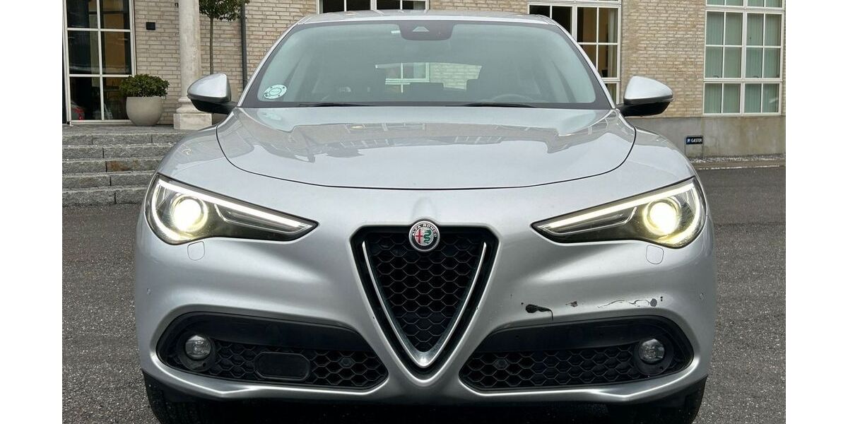 Alfa Romeo Stelvio 128.000 km 17.980 &euro; Dortmund 44145