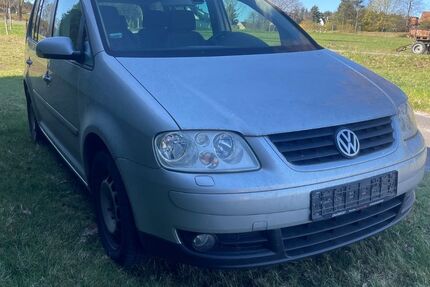 VW Touran 241.630 km 1.700 &euro; Hohendubrau 02906