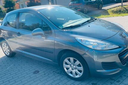 Peugeot 207 51.618 km 4.000 € Strausberg, 15344