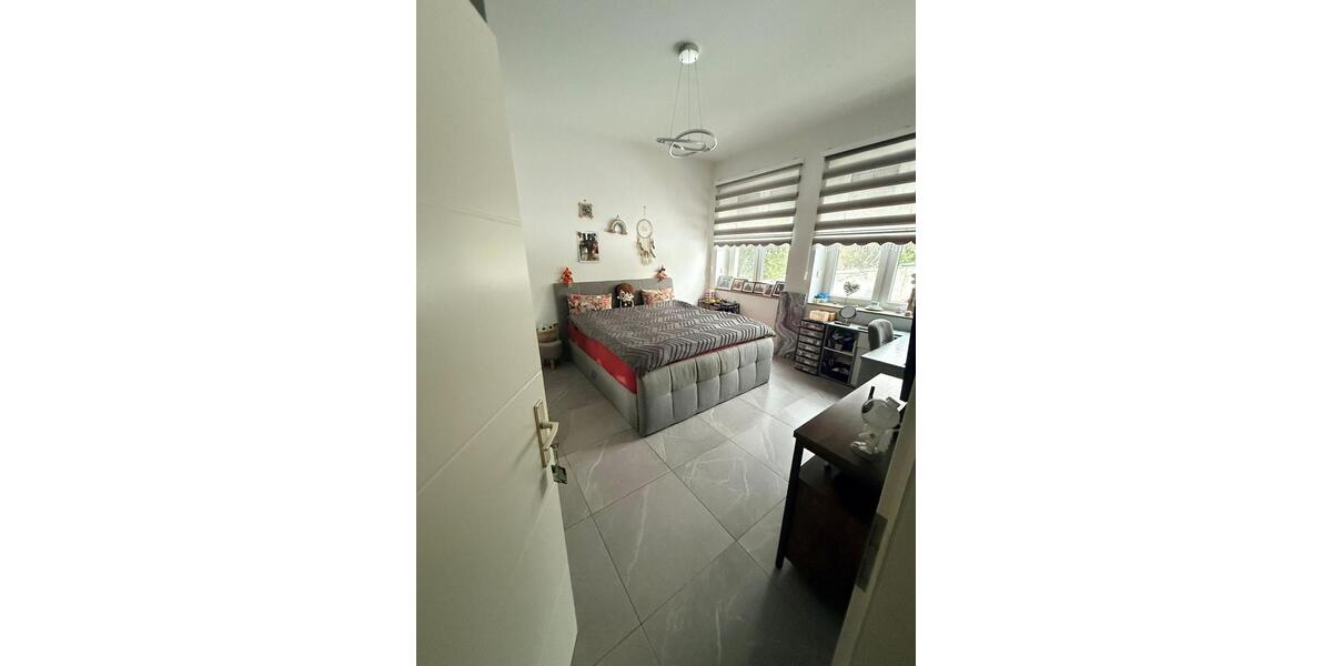 Mehrfamilienhaus, Wohnhaus Krefeld Gellep-Stratum - 9 Zimmer, 307 m&sup2;, 480.000&euro; | Angebot:25375756