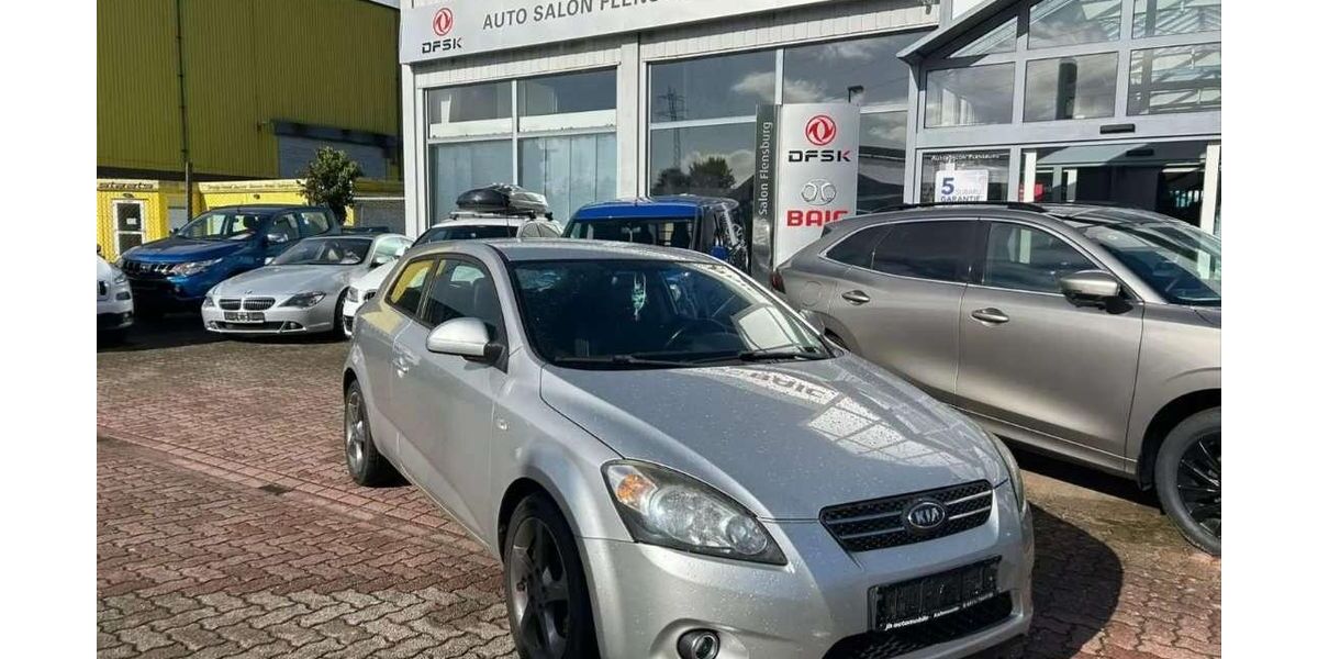 Kia ceed / Ceed 266.855 km 1.999 &euro; Flensburg 24941