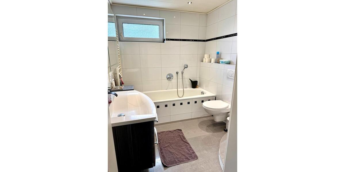 Etagenwohnung Lippstadt Overhagen - 4 Zimmer, 85 m&sup2;, 215.000&euro; | Angebot:27118223