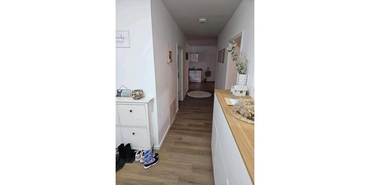 Erdgeschoßwohnung Nettersheim - 6 Zimmer, 140 m&sup2;, 1.350&euro; | Angebot:24652178