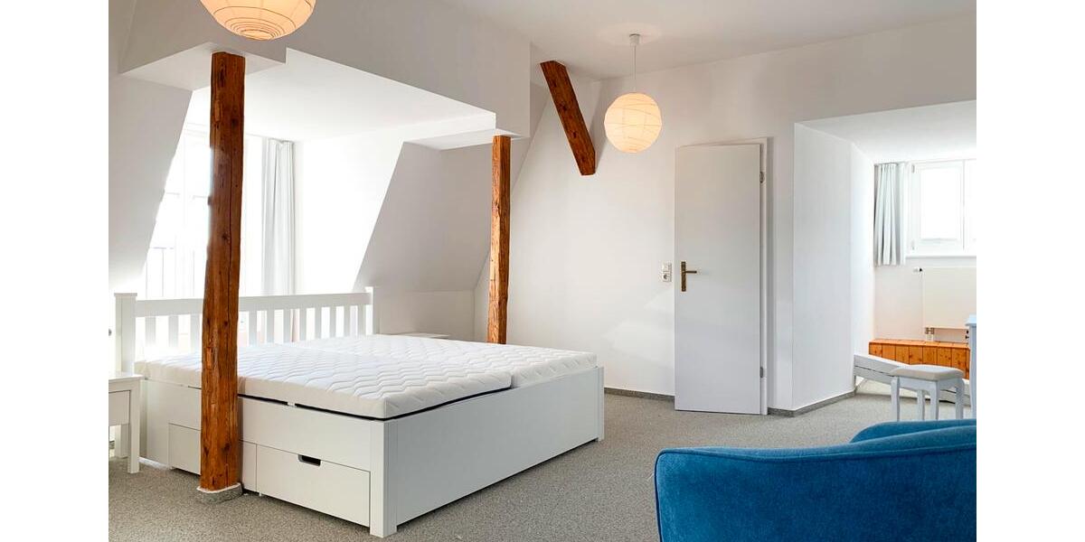 Dachgeschoßwohnung Halle (Saale) - 3 Zimmer, 75 m&sup2;, 1.190&euro; | Angebot:26008357