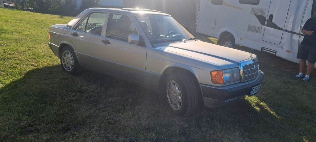 Mercedes-Benz 190 203.000 km 9.999 &euro; Bad König 64732