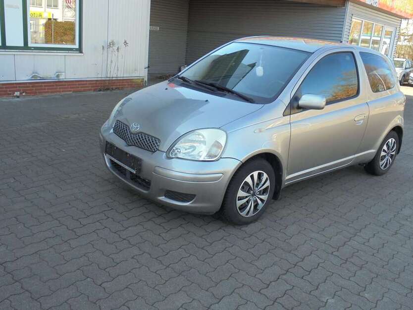 Toyota Yaris 148.000 km 1.699 € Seevetal 21218