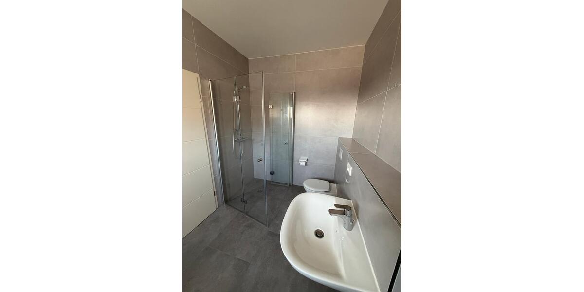 Doppelhaushälfte Gifhorn - 5 Zimmer, 130 m&sup2;, 1.400&euro; | Angebot:25372278