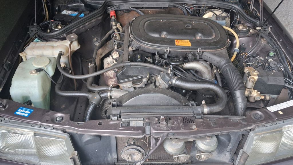 Mercedes-Benz 190 137.900 km 7.500 &euro; Bochum 44807