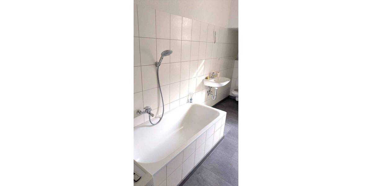 Etagenwohnung Weißenfels - 2 Zimmer, 65 m&sup2;, 450&euro; | Angebot:26817126
